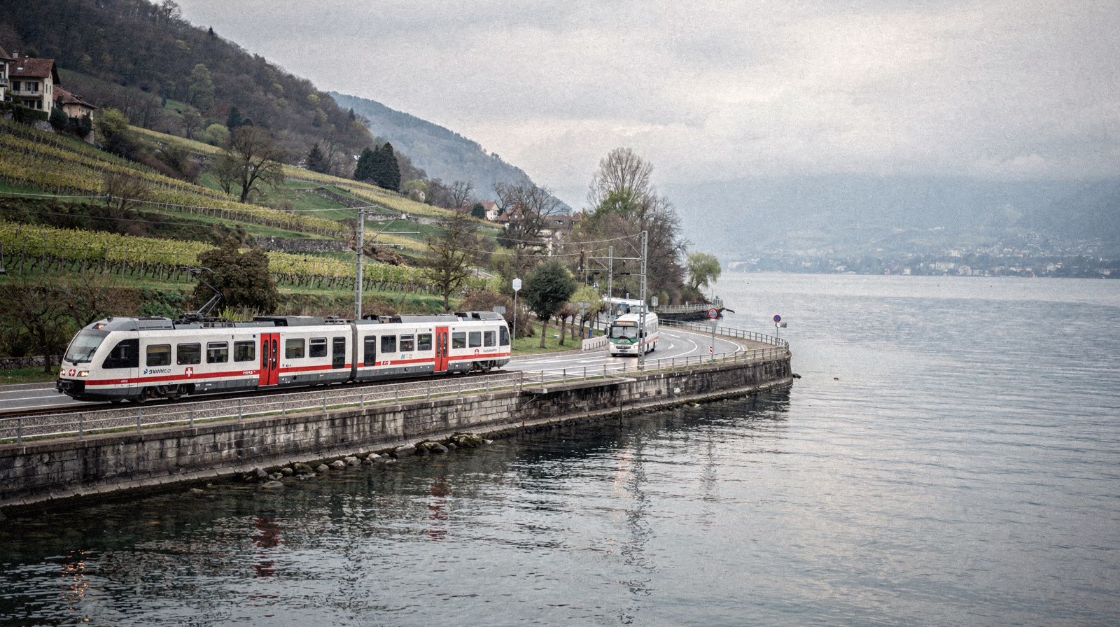 Train vs Bus Around Lake Geneva: What Actually Gets You There Fastest