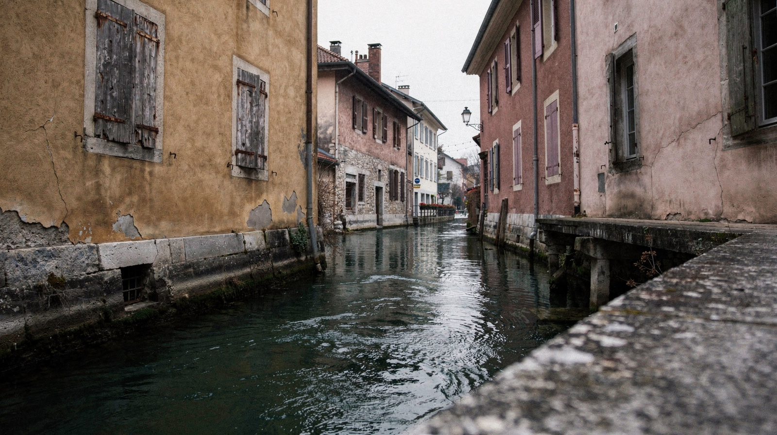 Annecy: The Venice of the Alps, a Day Trip from Geneva