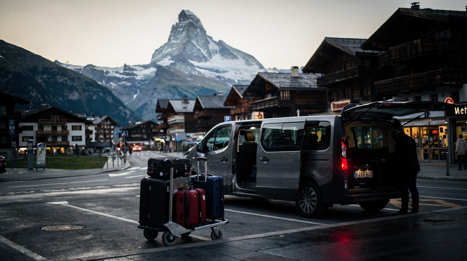 Geneva Airport to Zermatt: The Complete Transfer Guide
