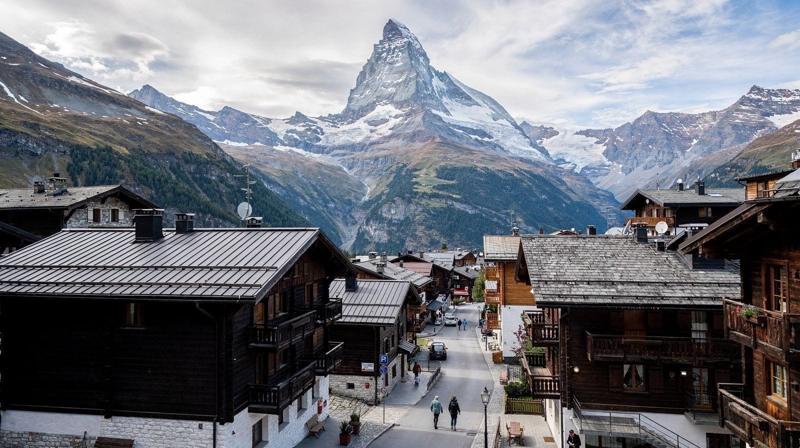 Zermatt vs Verbier, Crans-Montana and Chamonix: Which Alpine Trip From Geneva?